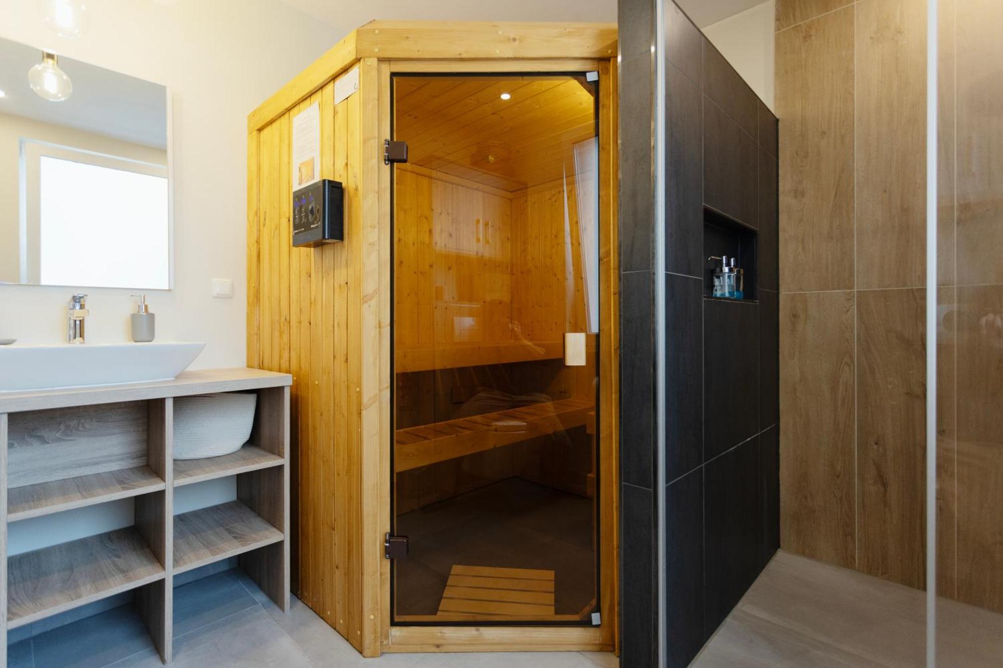 דיסבורג Huge Apartment With Sauna And Free Parking מראה חיצוני תמונה